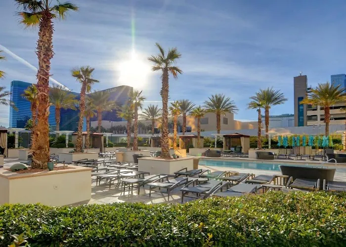 Mgm Signature-09-716 Jacuzzi Studio